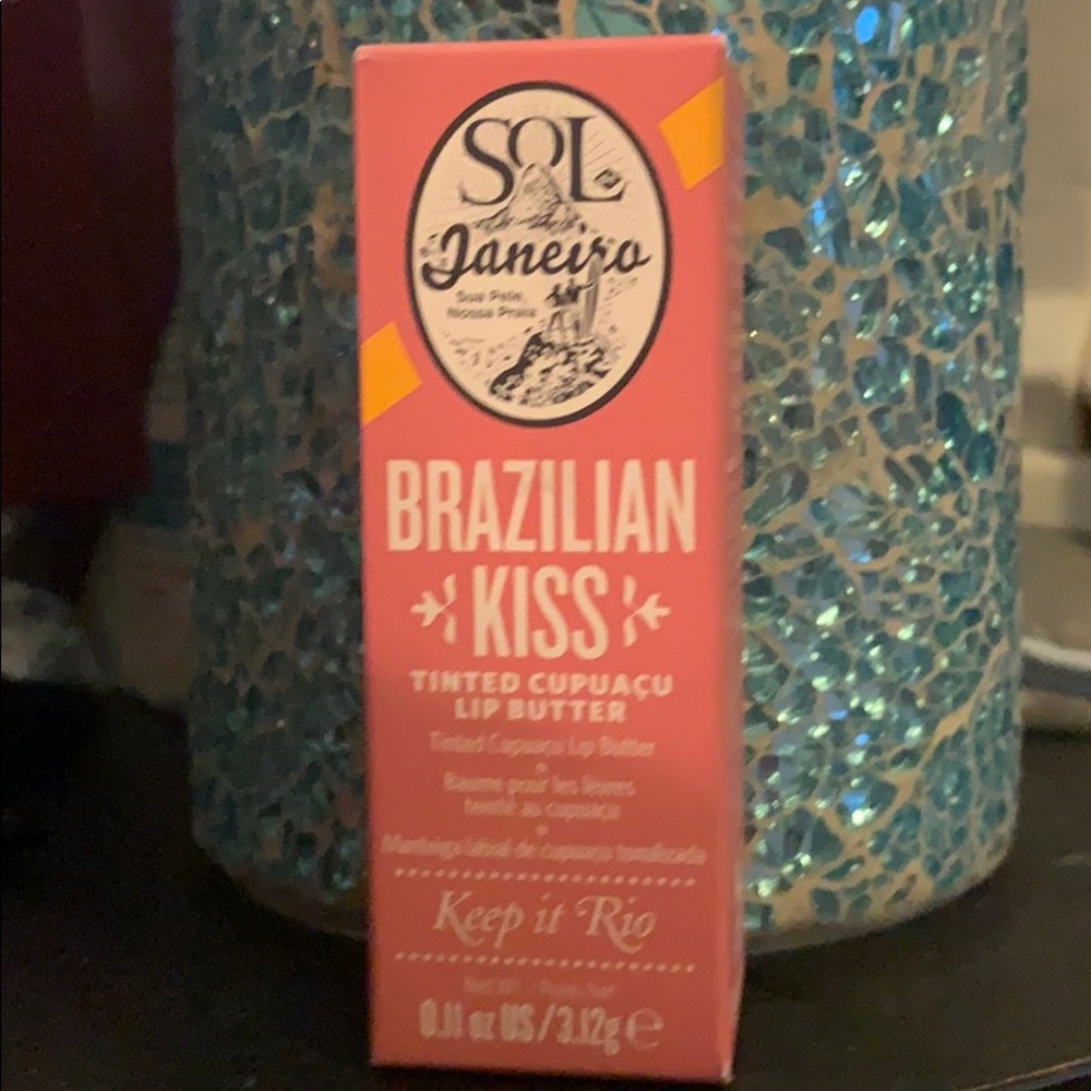 NIB Brazilian Kiss nude lip balm